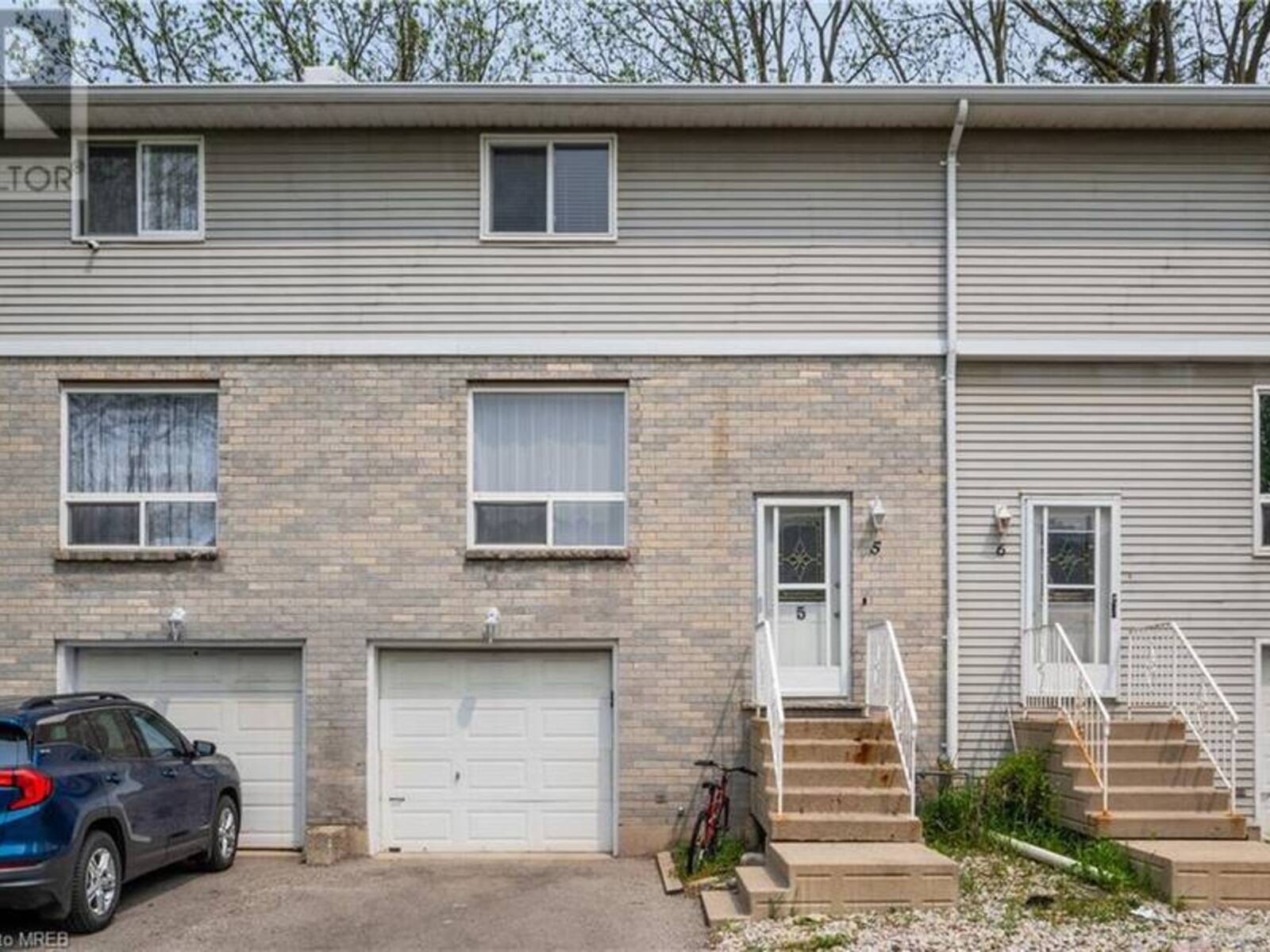 648 DOON VILLAGE Road Unit# 5, Kitchener, Ontario N2P 1A2