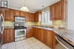 22 FARMSTEAD Crescent | Barrie Ontario | Slide Image Nine