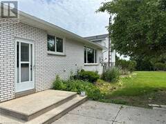 4825 LAKESHORE ROAD 303 Stoney Point Ontario, N0R 1N0