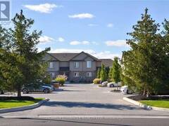 7768 ASCOT CIRCLE Circle Unit# 64 Niagara Falls Ontario, L2H 3P9