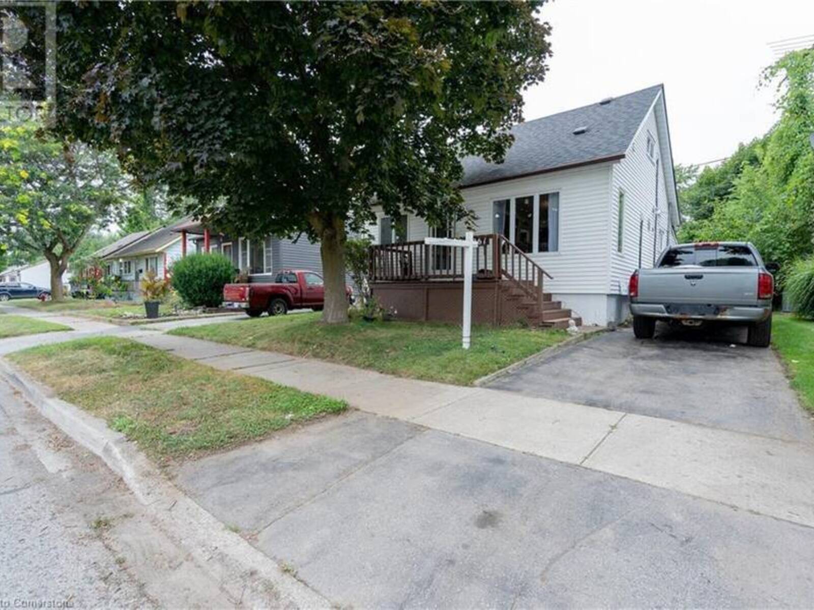 6261 CHURCHILL Street, Niagara Falls, Ontario L2G 2X5