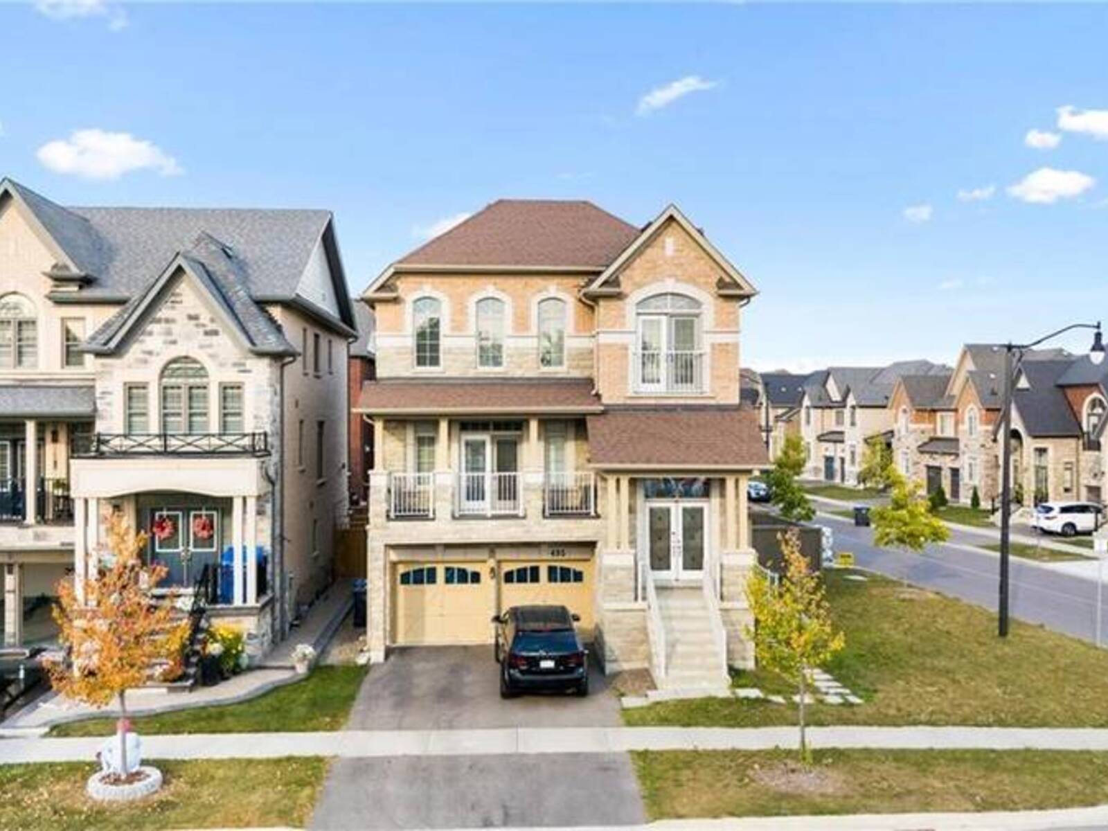 495 QUEEN MARY Drive, Brampton, Ontario L7A 4Y1