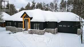 32 ALPINE Way | Oro-Medonte Ontario | Slide Image One