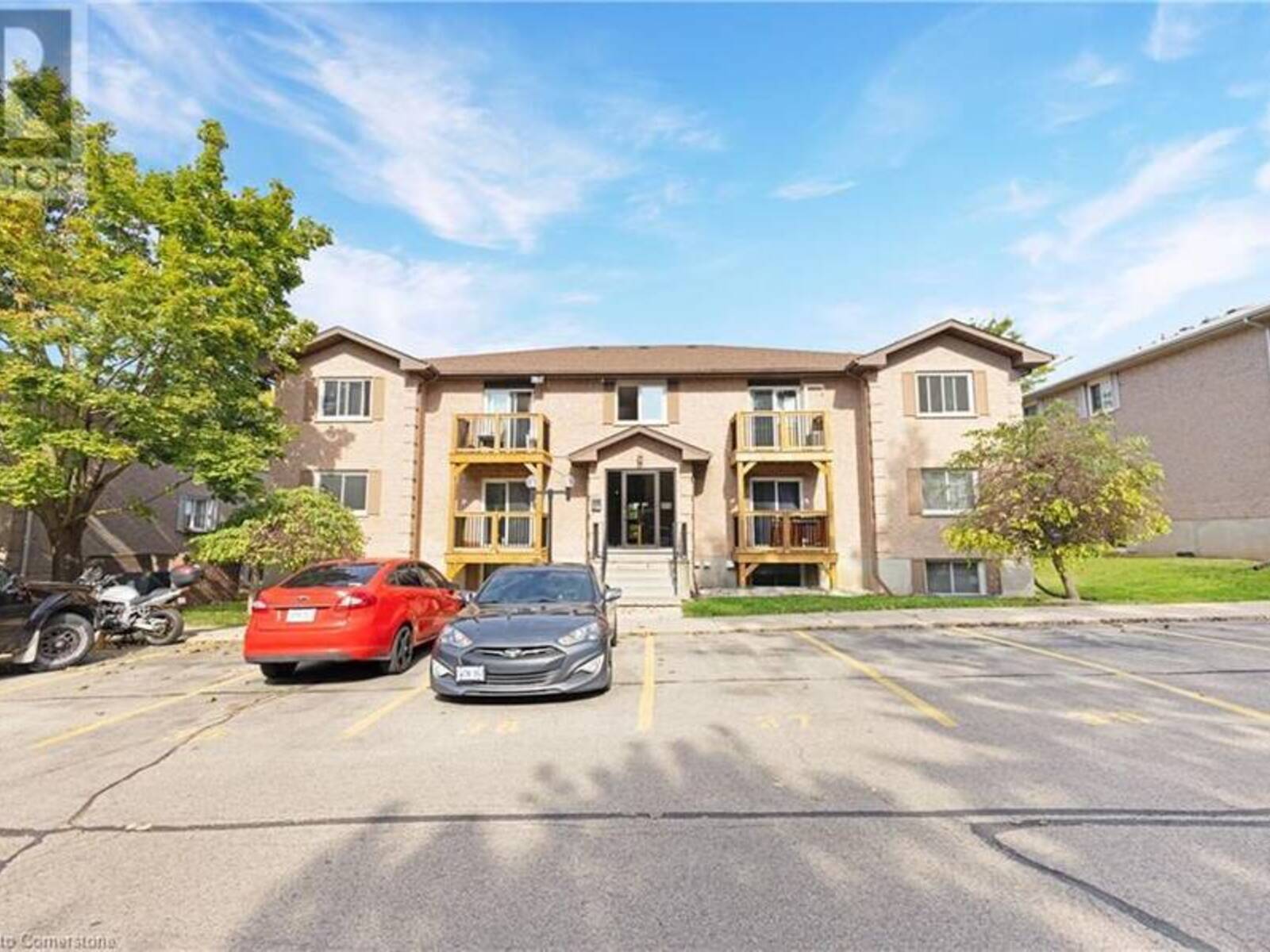 266 OVERLEA Drive Unit# 303, Kitchener, Ontario N2M 5N2