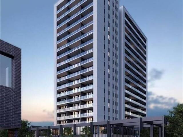 741 KING Street W Unit# 812 Kitchener Ontario, N2G 0E9