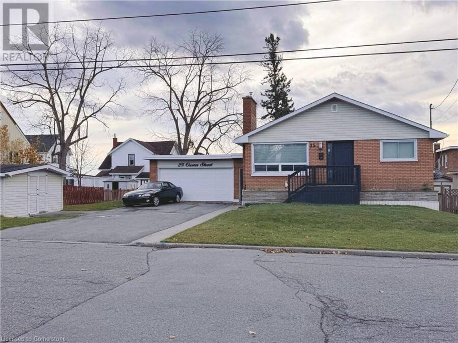 25 CROWN Street, Trenton, Ontario K8V 1N7