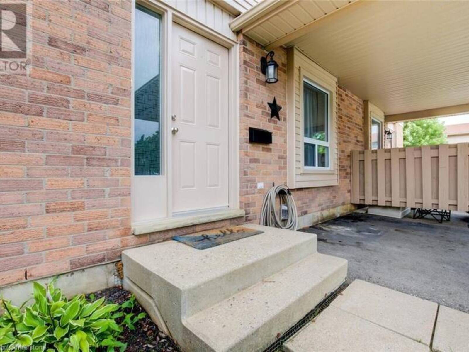 720 DEVERON Crescent Unit# 56, London, Ontario N5Z 4W6