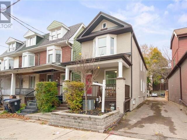 16 COXWELL Avenue Toronto Ontario, M4L 3A7 - 4 Bedrooms Home For Sale