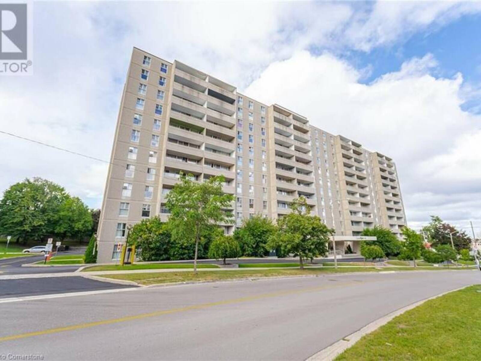 2 GLAMORGAN Avenue Unit# 907, Toronto, Ontario M1P 2M8