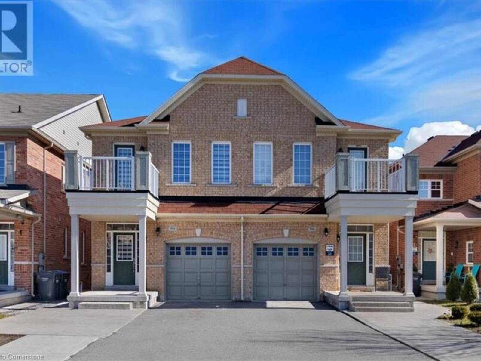 904 OASIS Drive, Mississauga, Ontario L5V 0C7