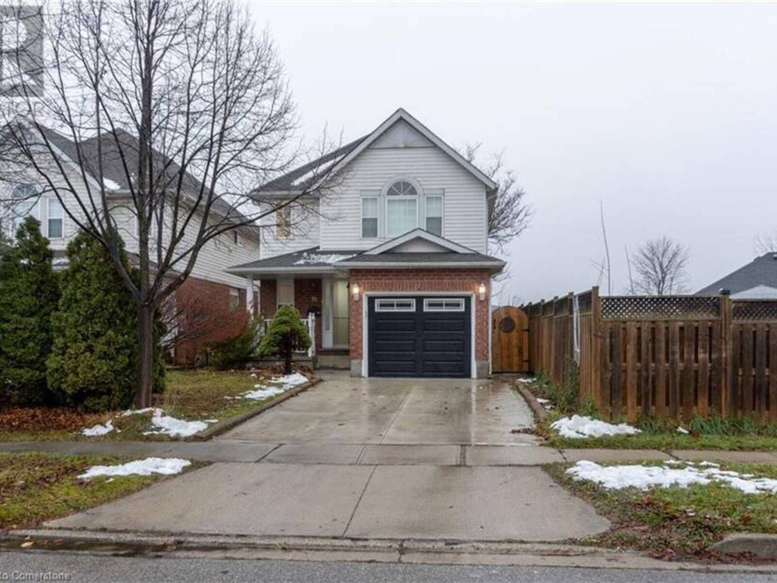 98 KOVAC Road, Cambridge, Ontario N1R 8K4