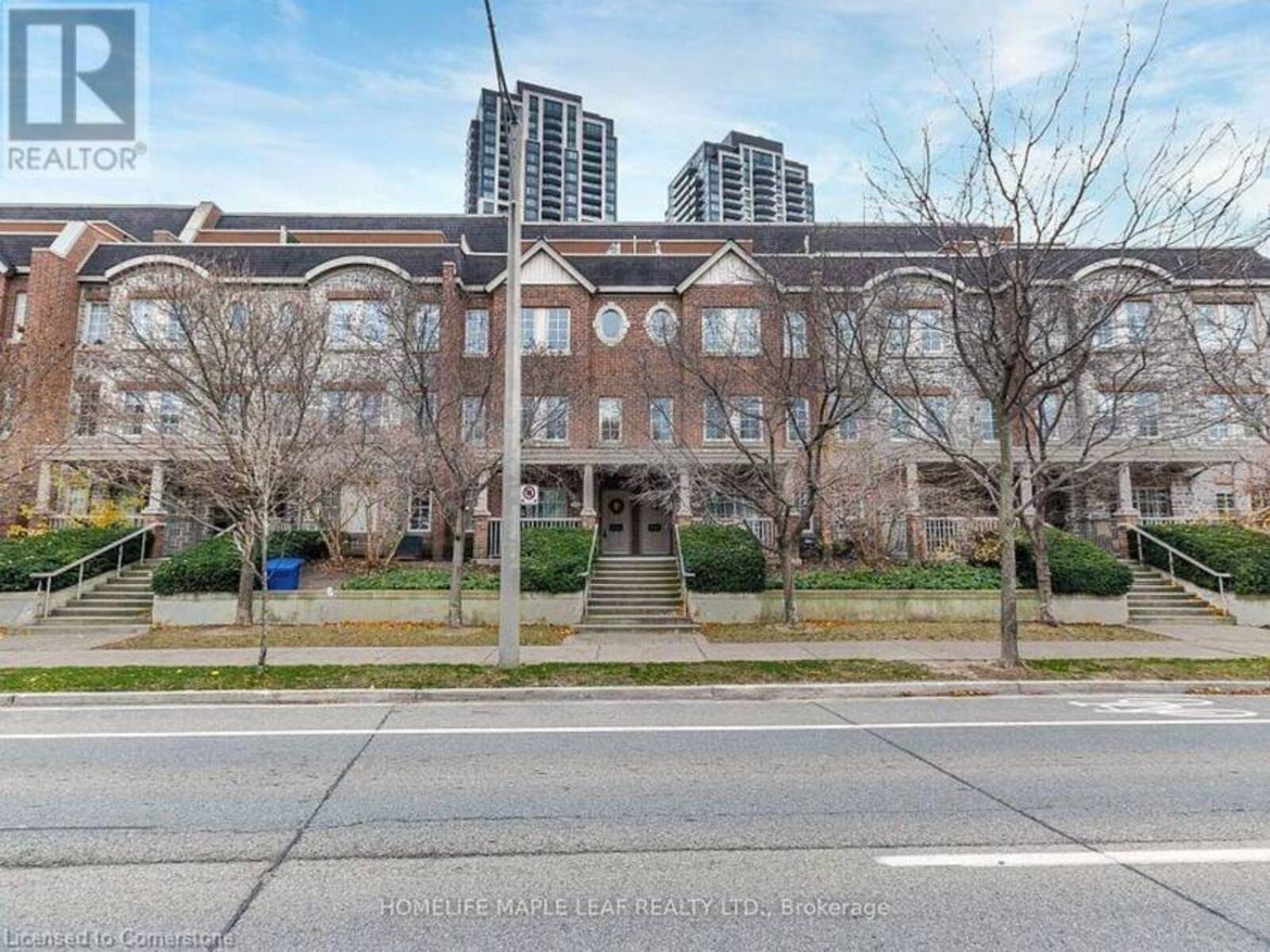 93 THE QUEENSWAY Way Unit# 14, Toronto, Ontario M6S 5A7