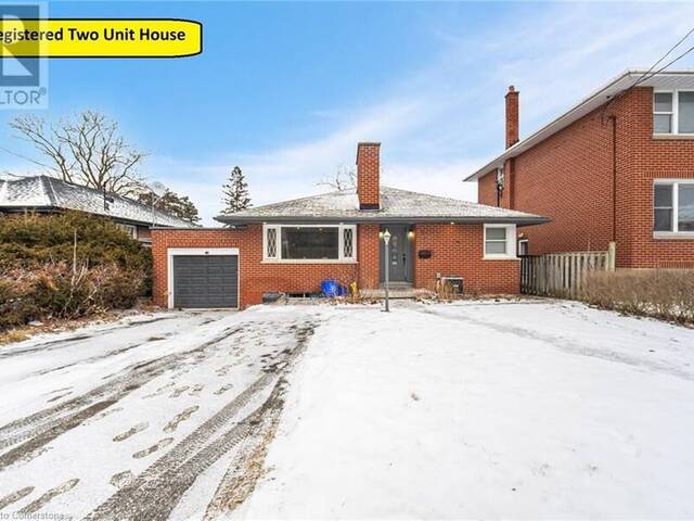 387 MARY Street N Oshawa Ontario, L1G 5C9 - 5 Bedrooms Home For Sale