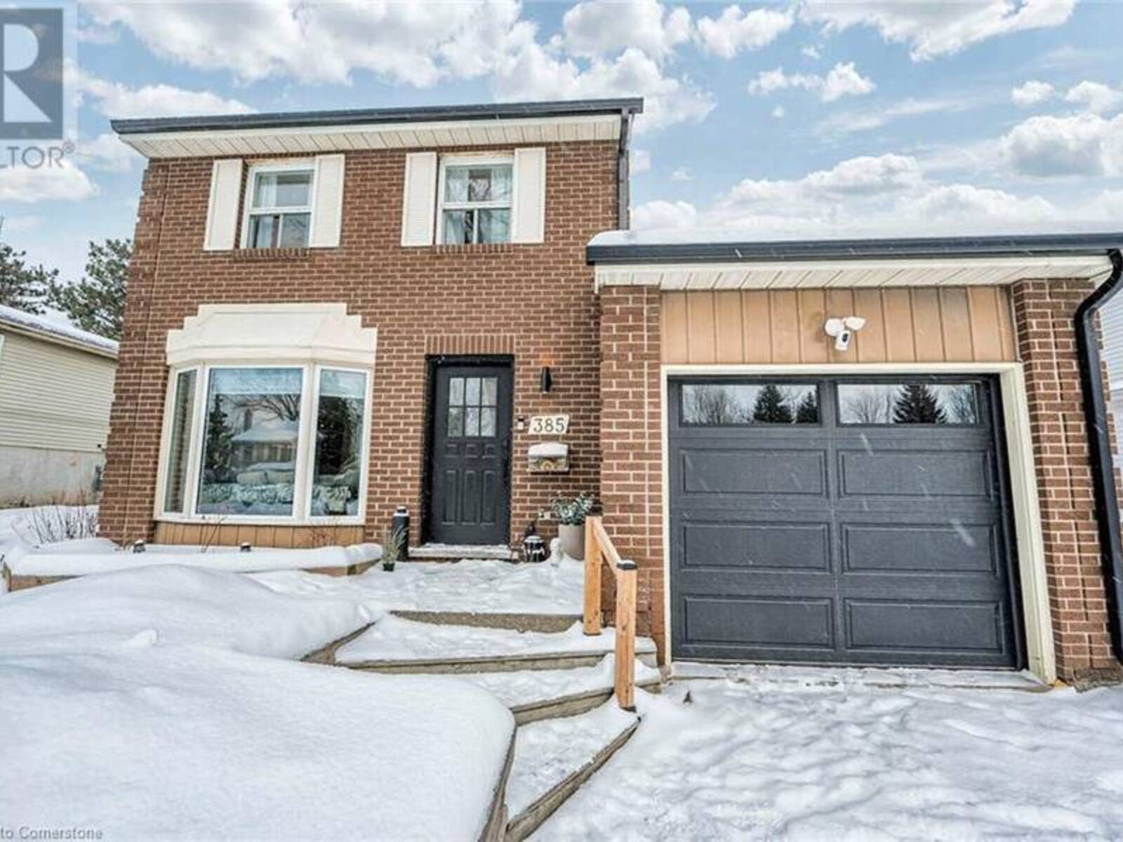 385 DRIFTWOOD Drive, Kitchener, Ontario N2N 2B1