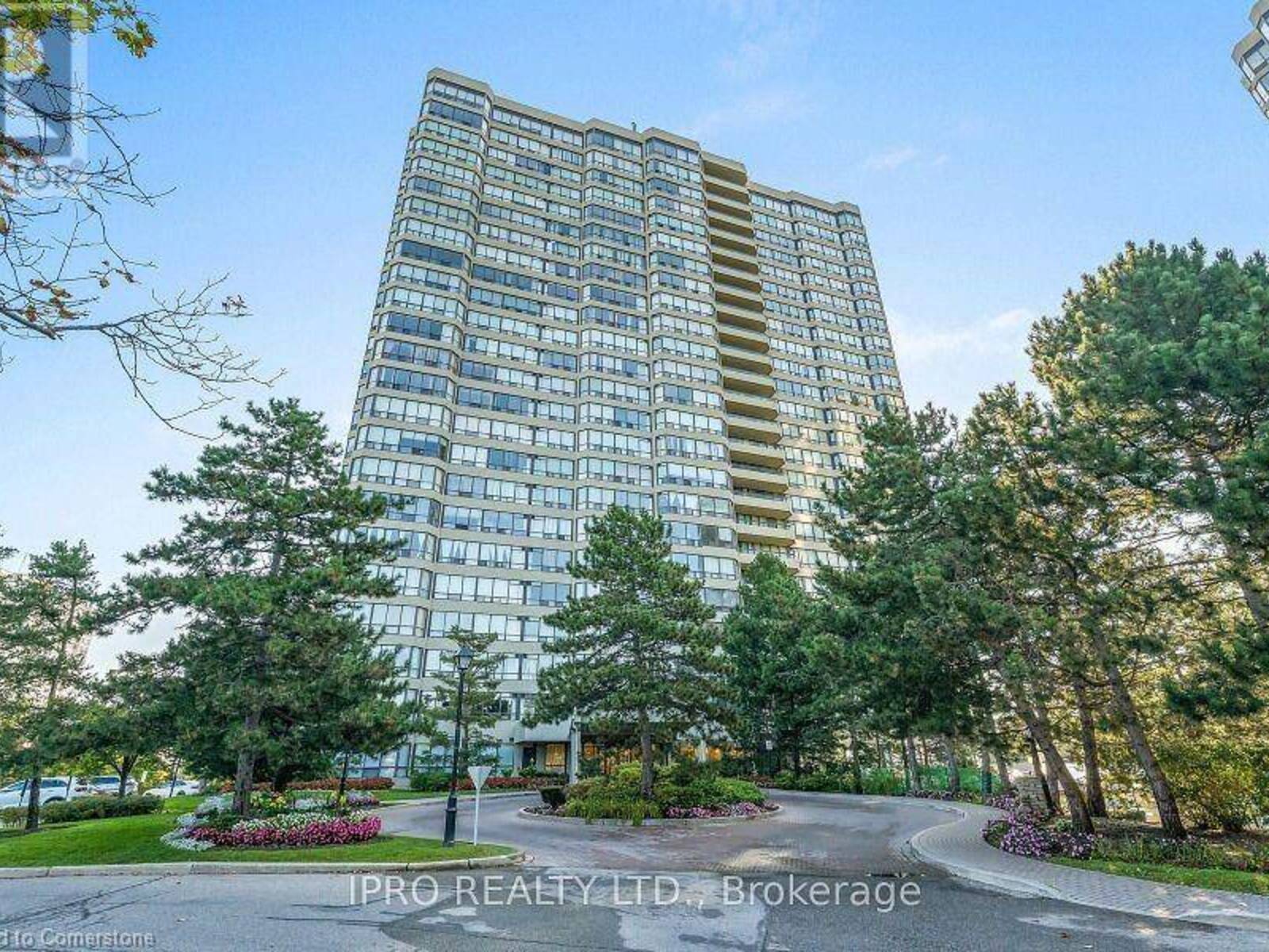 22 HANOVER Road Unit# 210, Brampton, Ontario L6S 5K7