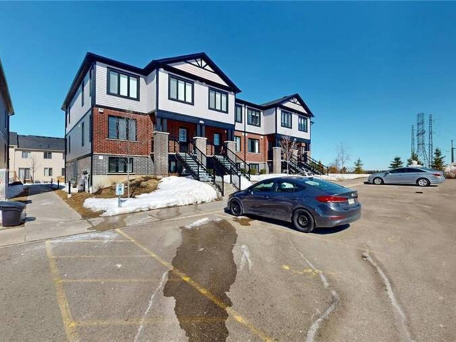 160 ROCHEFORT Street Unit# D11, Kitchener, Ontario N2R 0L3