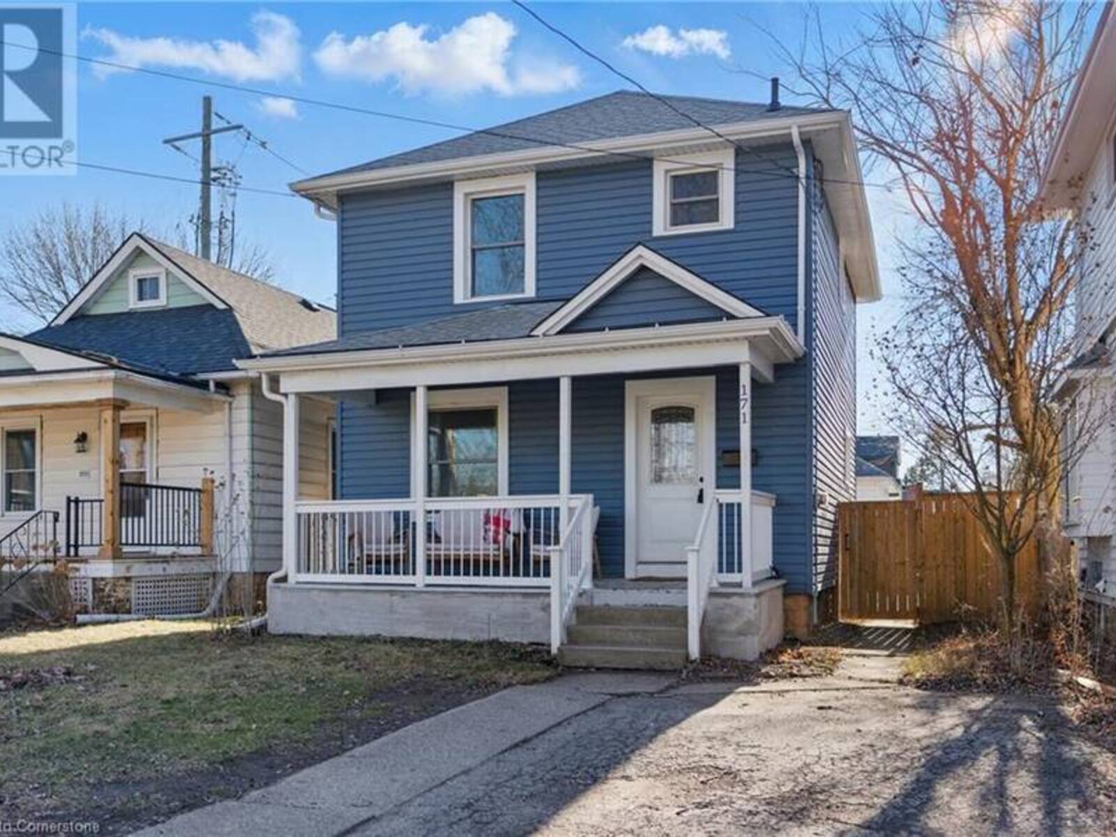 171 LAKE Street, St. Catharines, Ontario L2R 5Y8