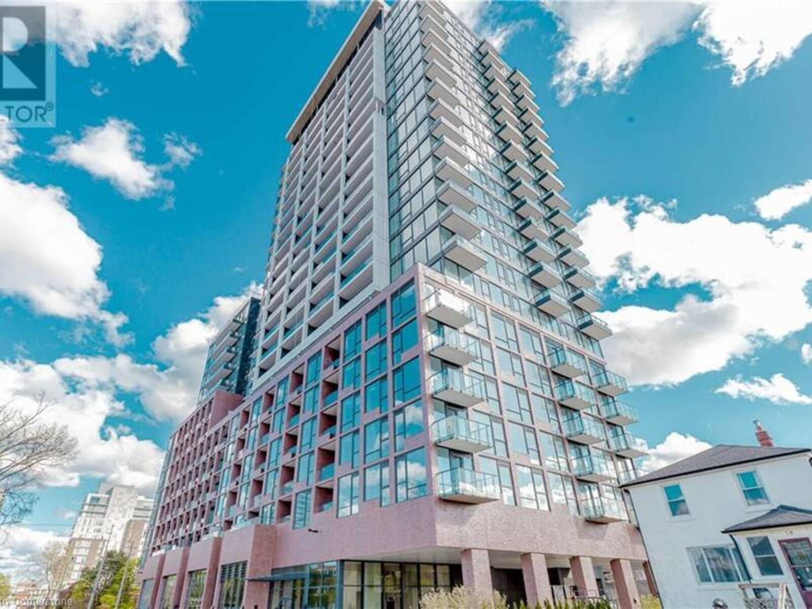 28 ANN Street Unit# 310, Mississauga, Ontario M3C 0H5