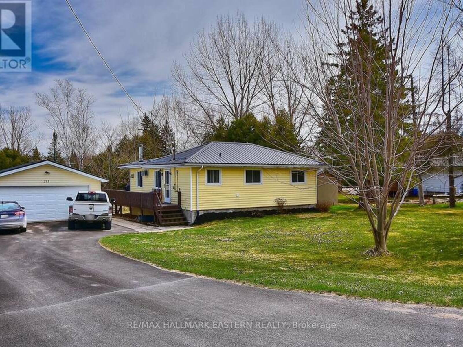 233 CROSBY DRIVE, Kawartha Lakes, Ontario K0M 1A0