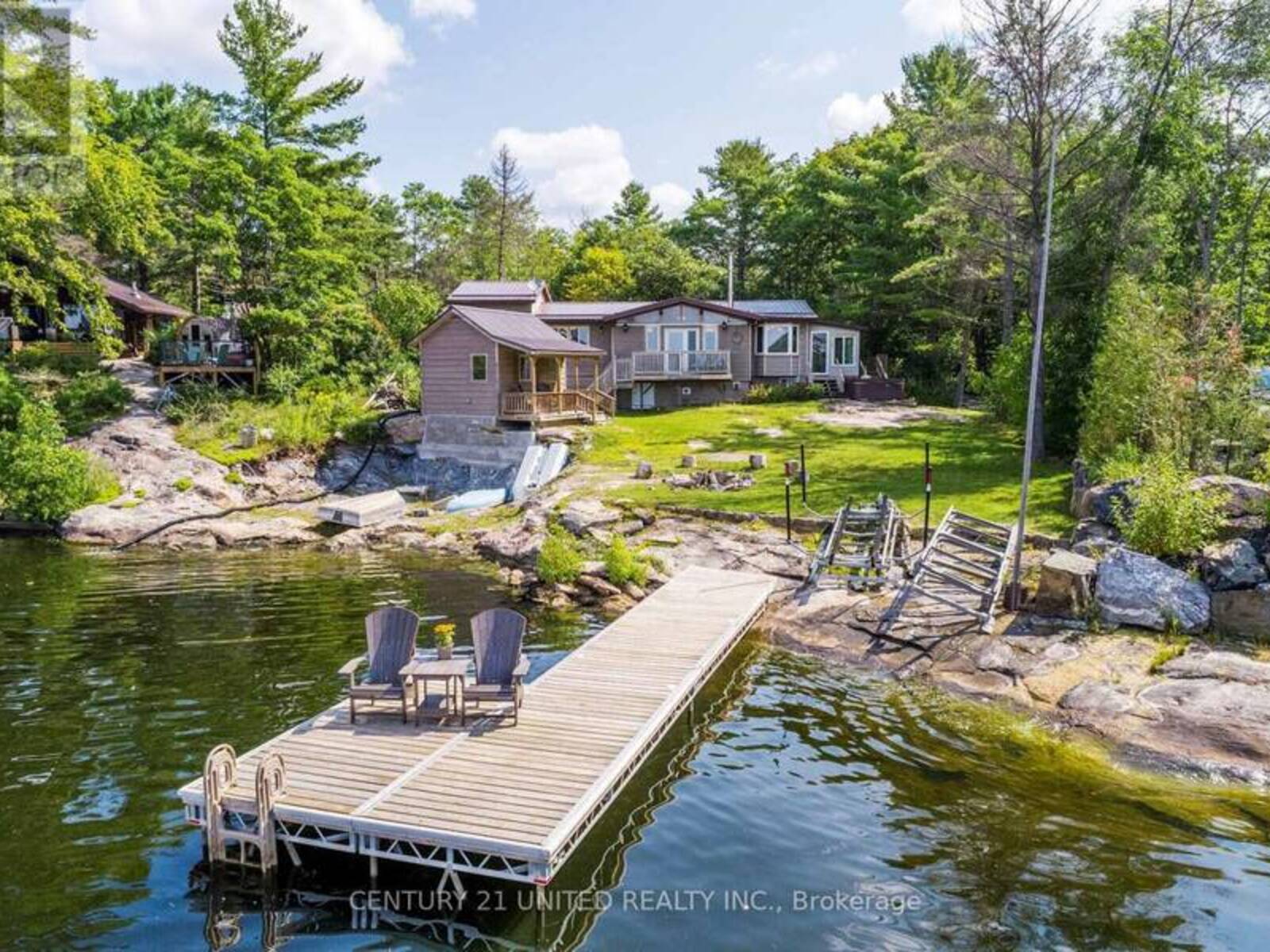 4 ISLAND TERRACE, Galway-Cavendish and Harvey, Ontario K0L 2H0