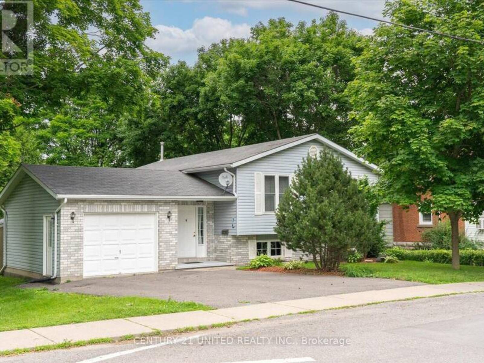 108 ELGIN STREET, Madoc, Ontario K0K 2K0