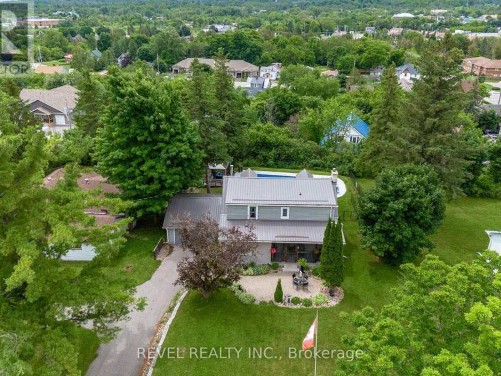 77 BOND STREET E, Kawartha Lakes, Ontario K0M 1N0