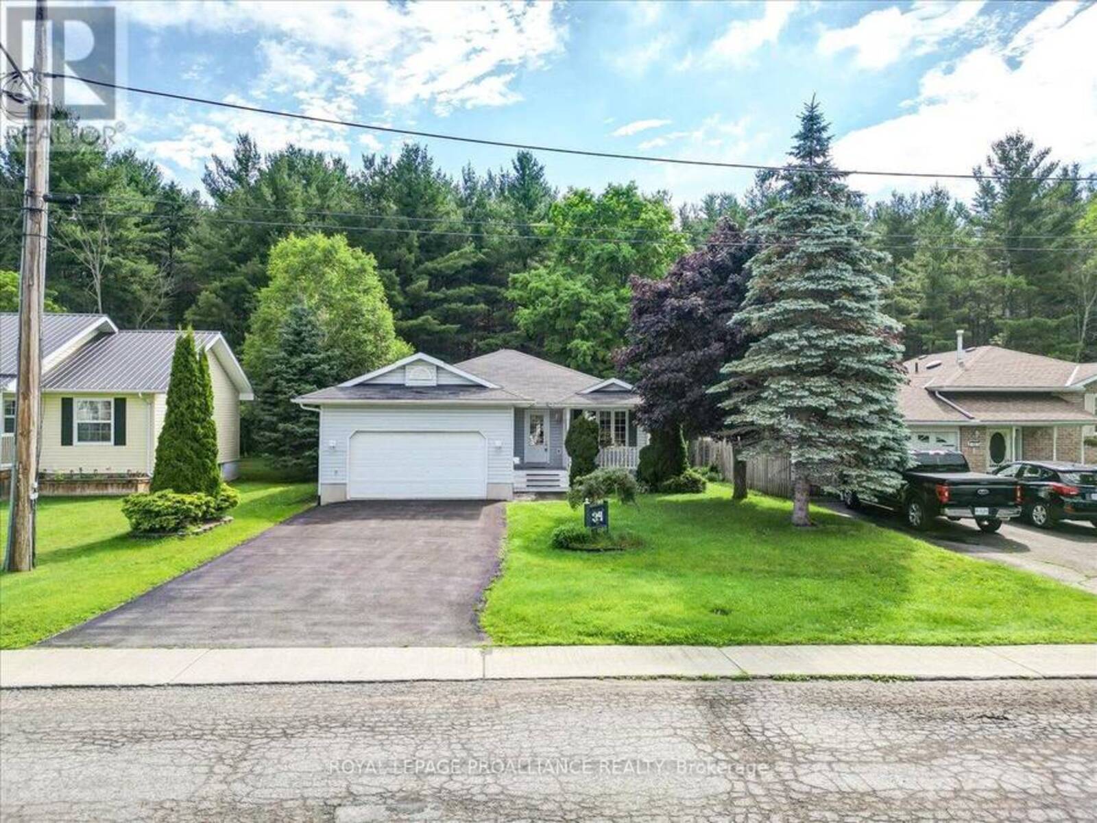 34 SOUTH MALONEY STREET, Marmora, Ontario K0K 2M0