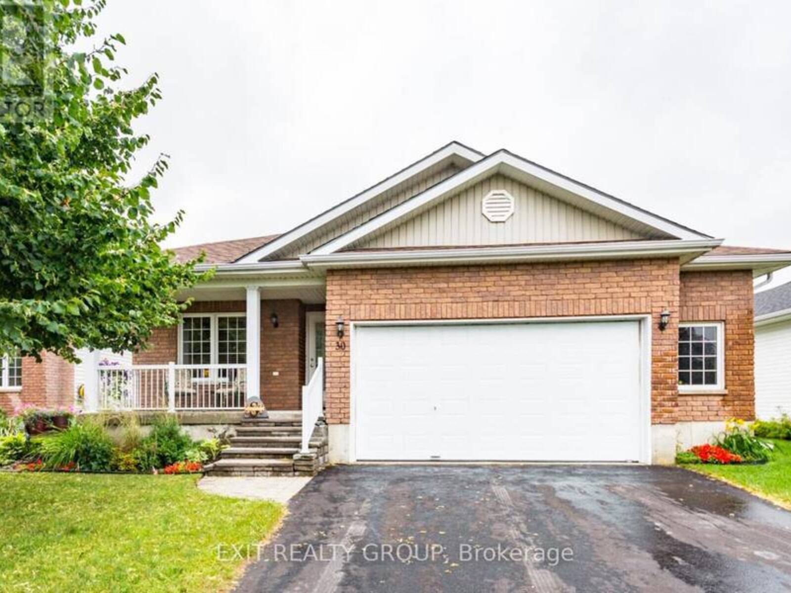 30 ALETHA DRIVE, Prince Edward, Ontario K0K 3L0