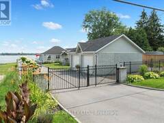 1718 OLD HIGHWAY 2 Quinte West Ontario, K8N 4Z2