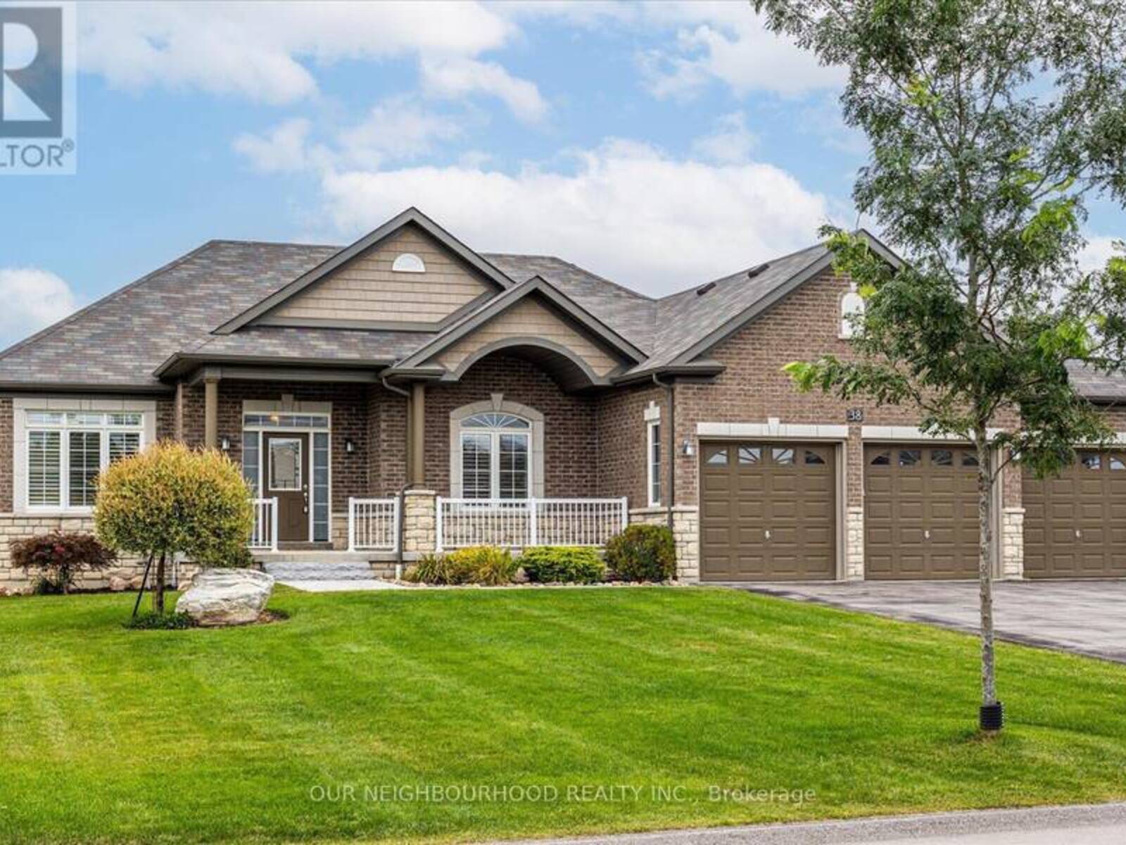 38 CHARLES TILLEY CRESCENT, Clarington, Ontario L0A 1J0