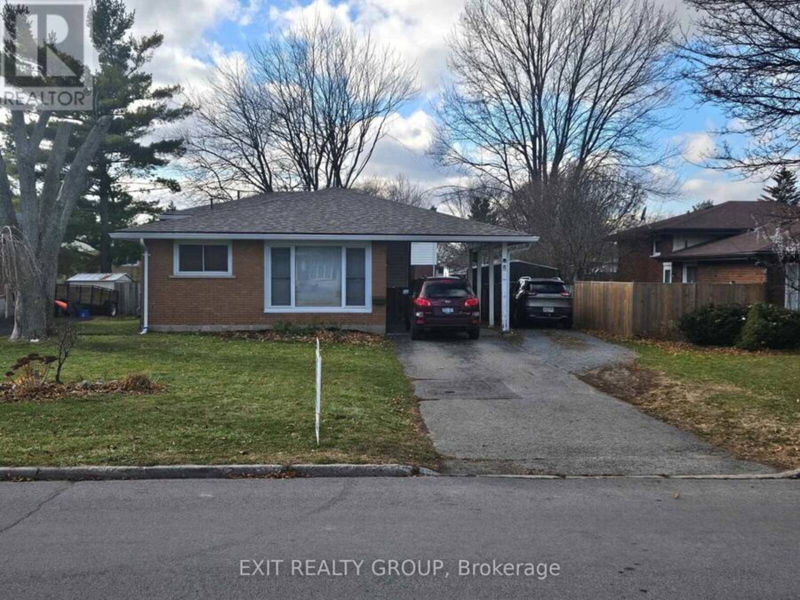 8 VILLAGE DRIVE, Belleville, Ontario K8P 4J8