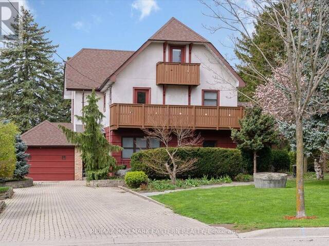 22 FAIRVIEW AVENUE Richmond Hill Ontario, L4C 6L2