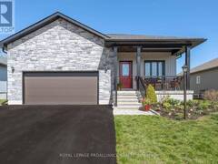 12 DORCHESTER DRIVE Prince Edward Ontario, K0K 3L0