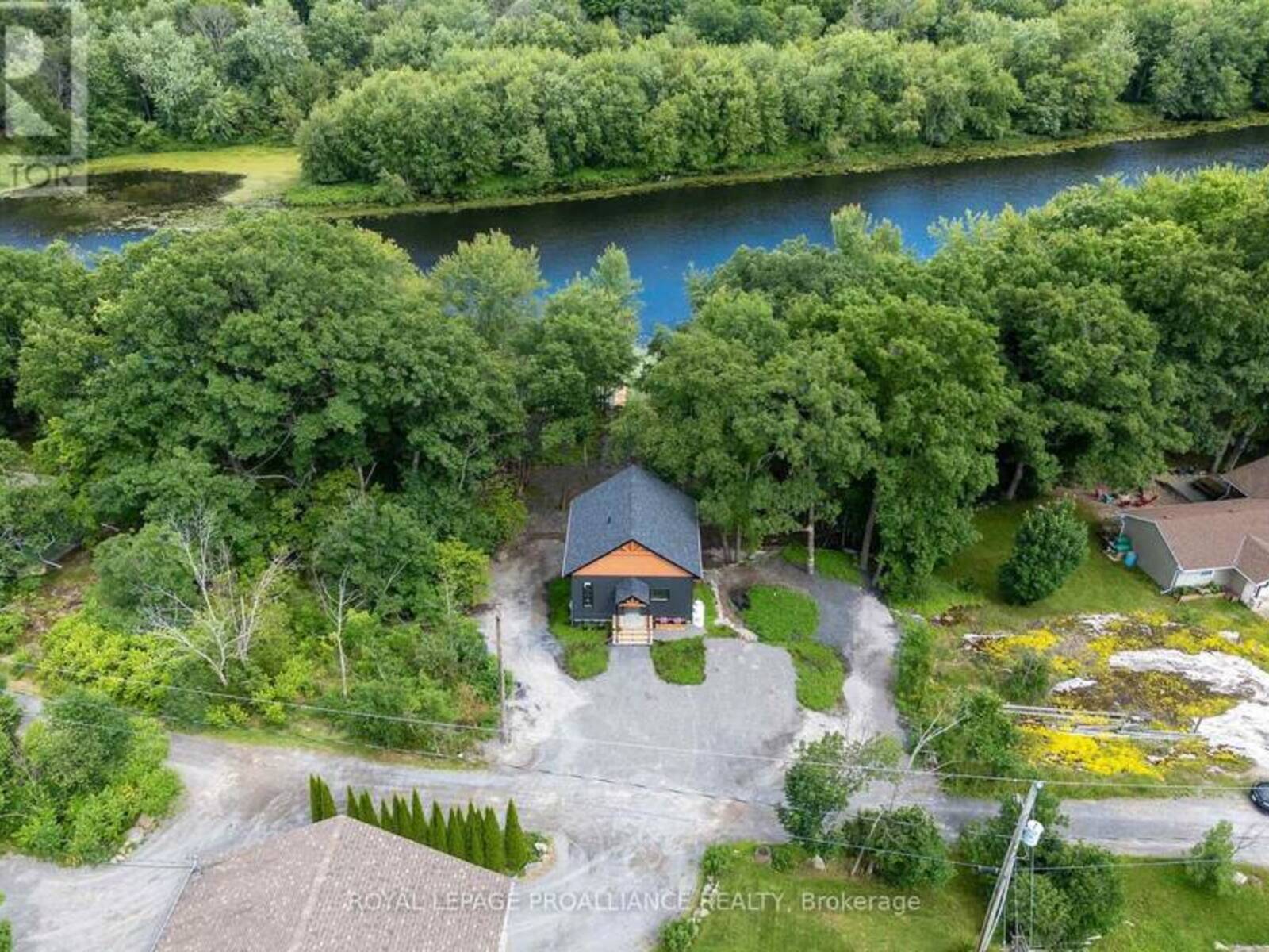 16 TWEEDSMUIR CRESCENT, Tweed, Ontario K0K 3H0