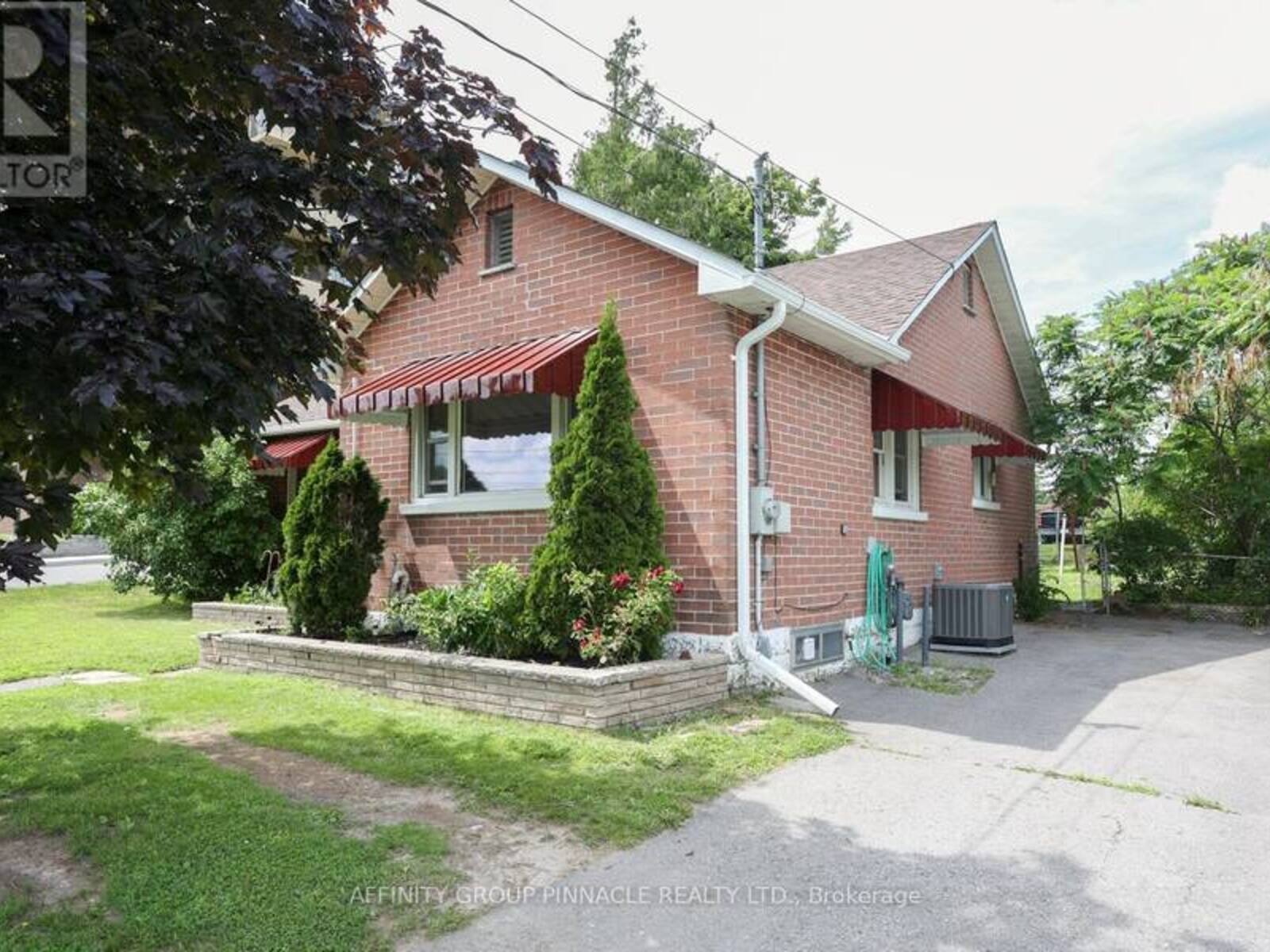 124 COLBORNE STREET, Kawartha Lakes, Ontario K9V 3T5