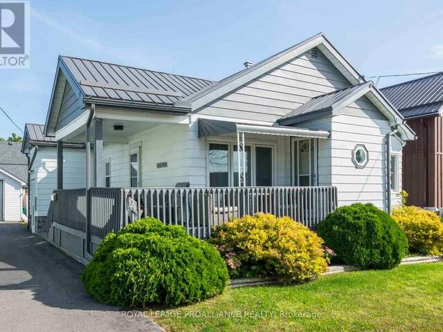 4 GEORGE STREET Quinte West Ontario, K8V 1R1