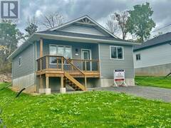 10 GLADSTONE STREET Madoc Ontario, K0K 2K0