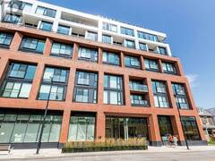 703 - 2720 DUNDAS STREET W Toronto Ontario, M6P 0C3