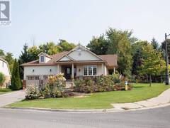 2 FALLINGBROOK CRESCENT Kawartha Lakes Ontario, K9V 2Z7