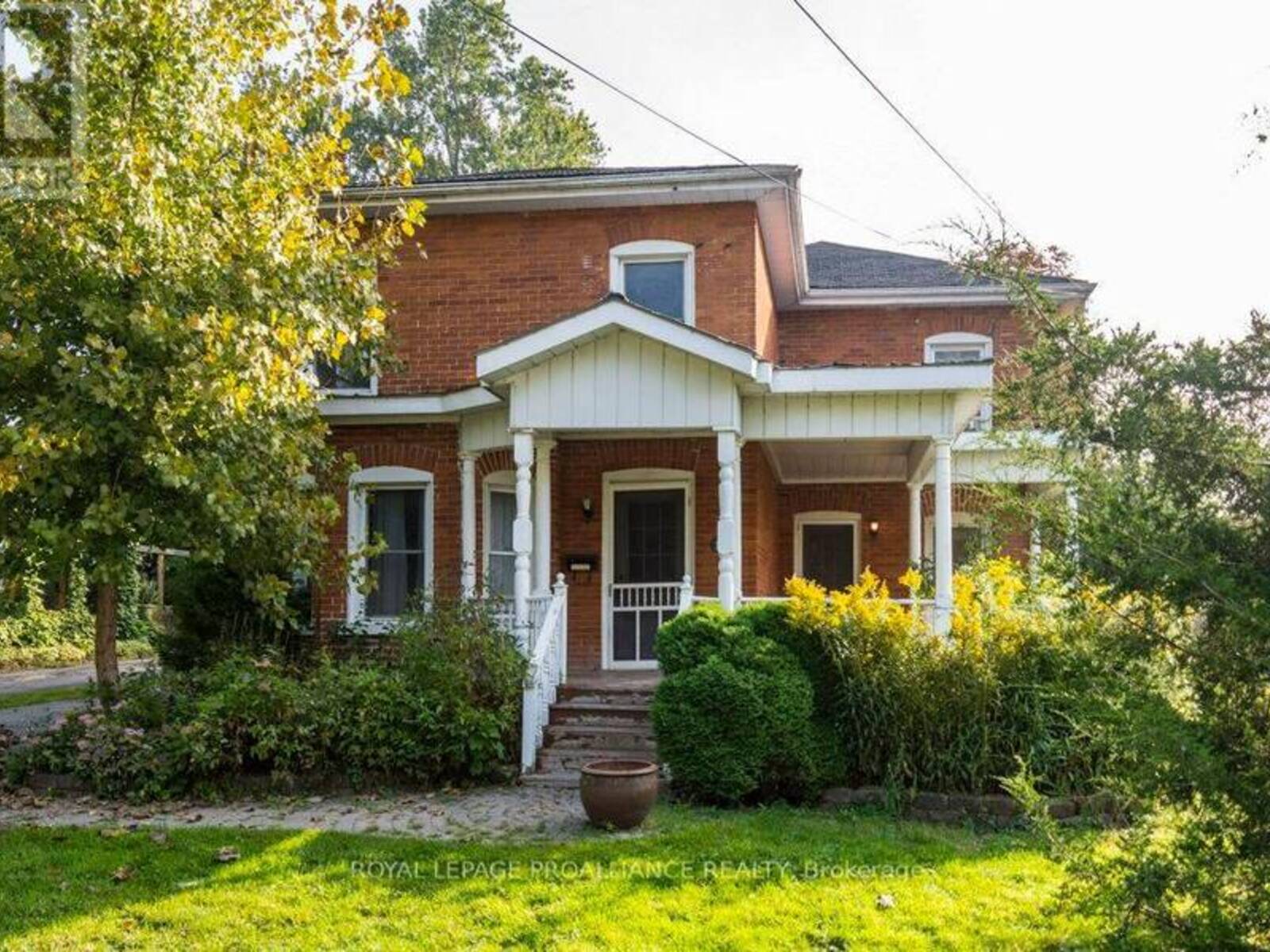 137 FOSTER AVENUE, Belleville, Ontario K8N 3P8