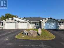 8 - 67 FAIRWAY BOULEVARD S | Bancroft Ontario | Slide Image Seven