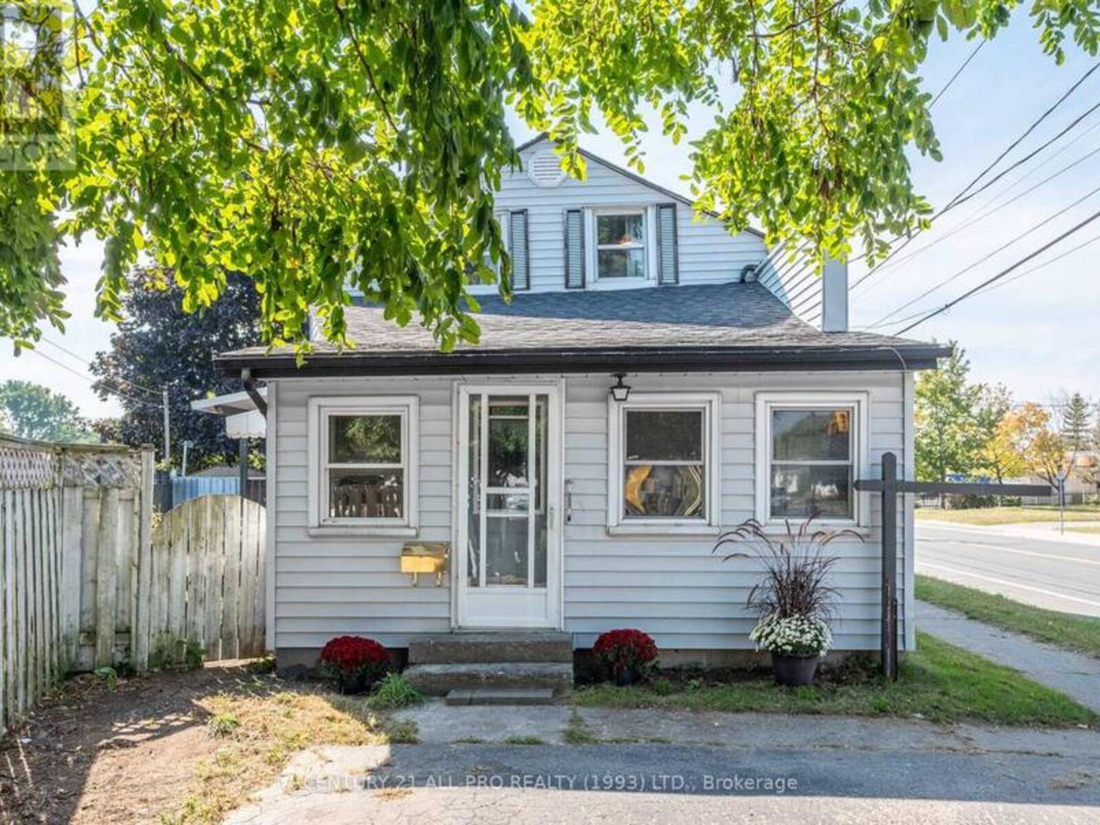 267 UNIVERSITY AVENUE W, Cobourg, Ontario K9A 2H8