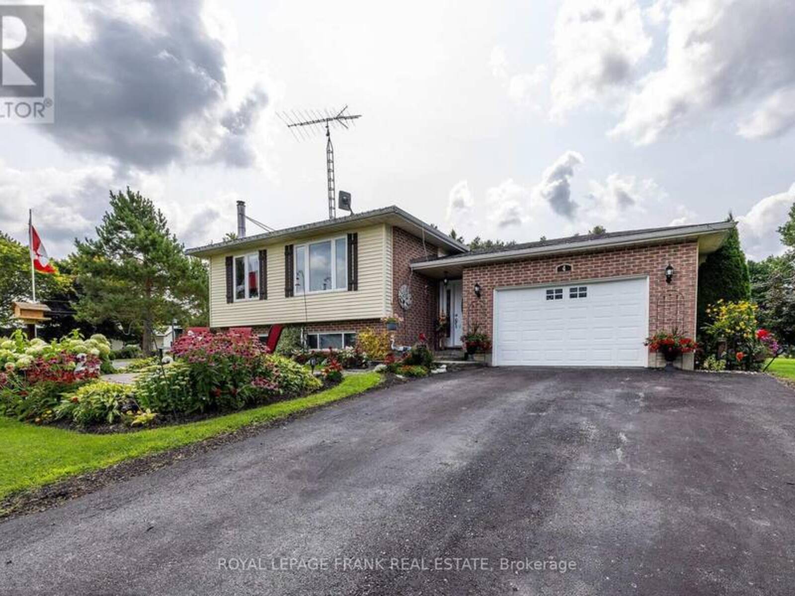 4 SHELLEY DRIVE, Kawartha Lakes, Ontario K0M 2C0