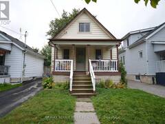 68 MONTRAVE AVENUE Oshawa Ontario, L1J 4R7