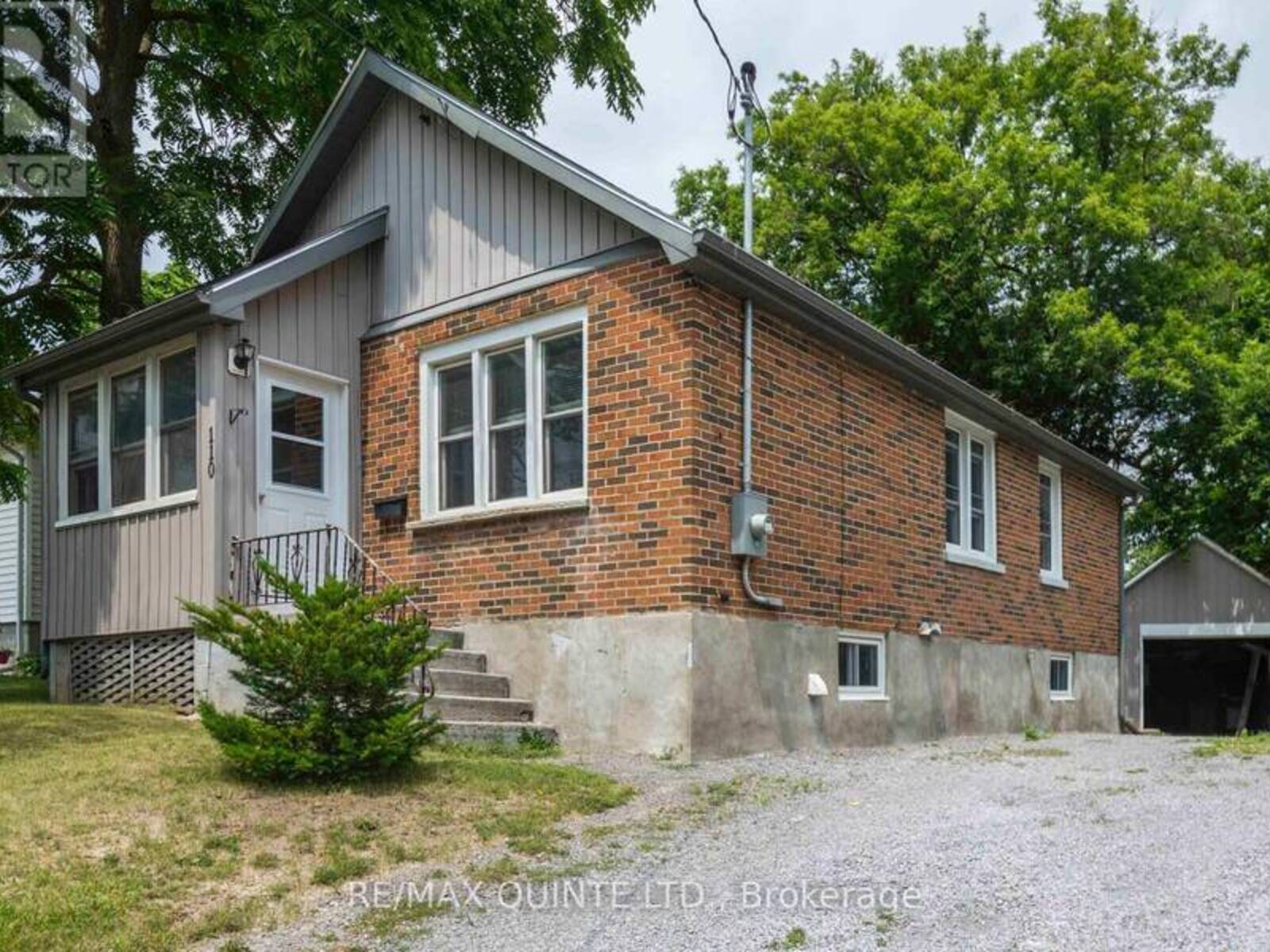 110 MOIRA STREET W, Belleville, Ontario K8P 1S9