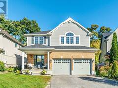 8 FALLINGBROOK CRESCENT Kawartha Lakes Ontario, K9V 0B3