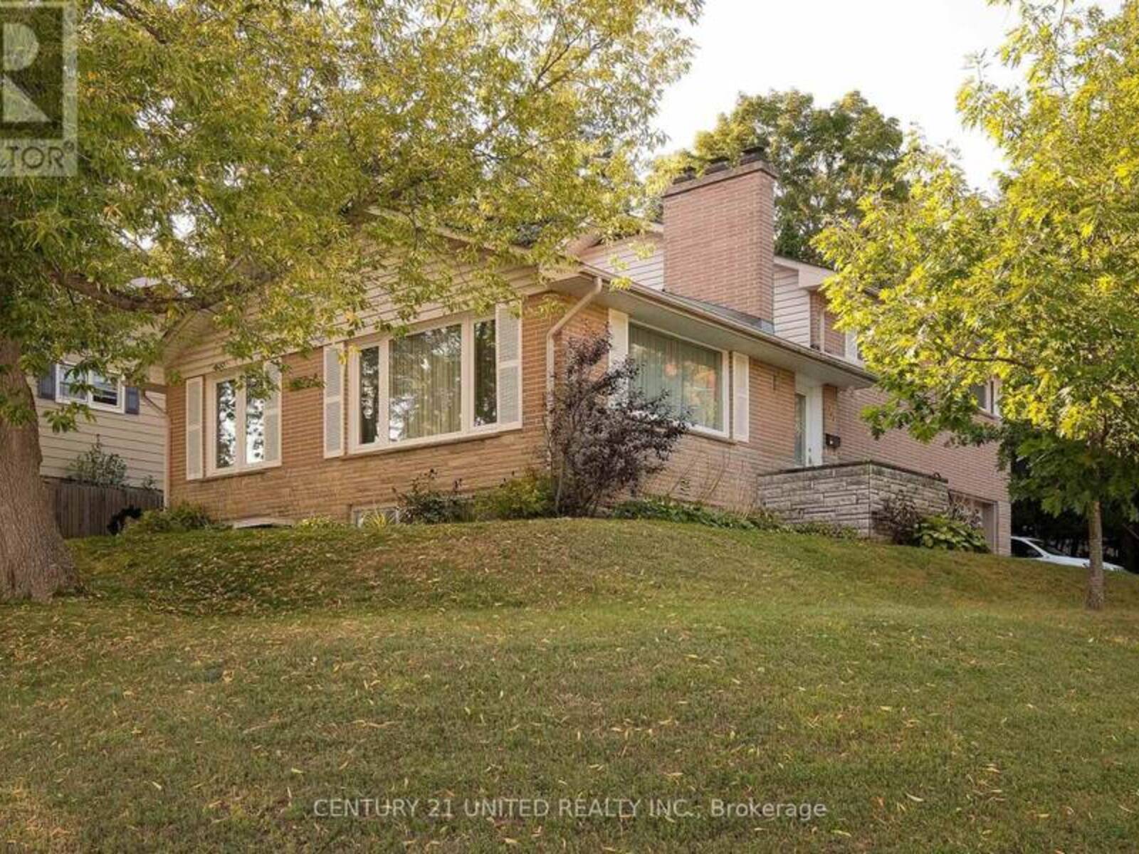 784 NORWOOD TERRACE, Peterborough, Ontario K9J 6L8