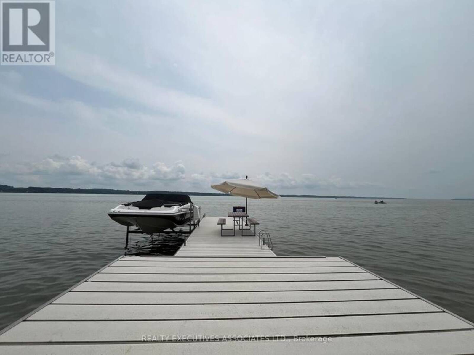 22 LAKEVIEW BOULEVARD, Kawartha Lakes, Ontario K0M 2C0