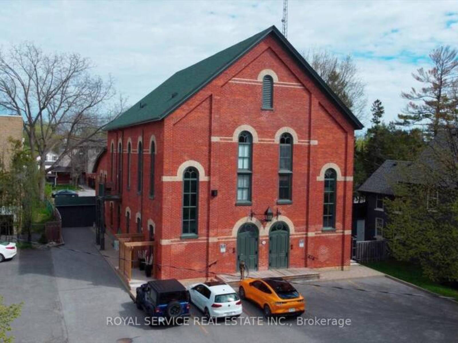 6 - 18 CHAPEL STREET, Cobourg, Ontario K9A 1H9