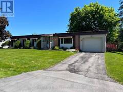 29 CIRCLE DRIVE Lindsay Ontario, K9V 0H7